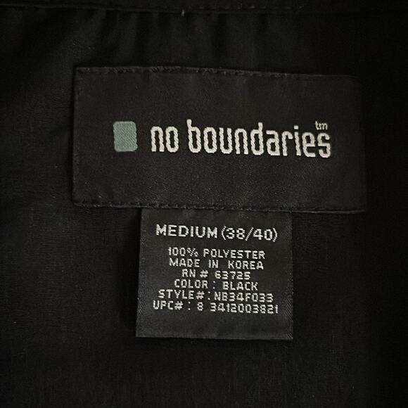 No Boundaries men’s size medium button down, short sleeve shirt. Dogs and Hogs - Picture 5 of 8